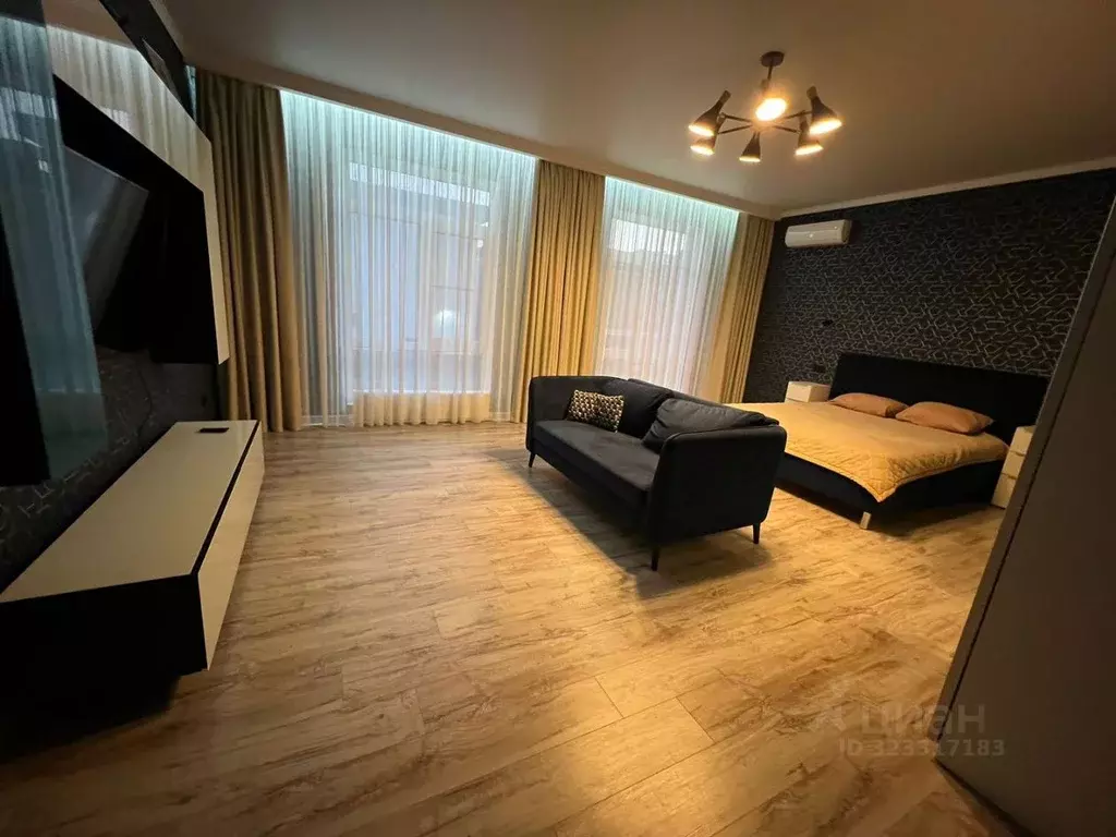 Дом в Краснодарский край, Геленджик ул. Рыбникова (220 м) - Фото 1