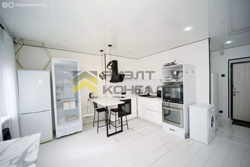 Квартира-студия: Омск, улица Бисяриной, 3 (33 м) - Фото 1