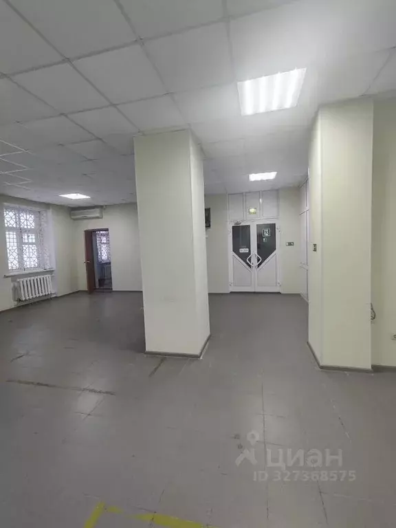 Помещение свободного назначения в Свердловская область, Серов ... - Фото 1