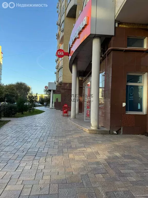 3-комнатная квартира: Астрахань, улица Менжинского, 3 (106.8 м) - Фото 2