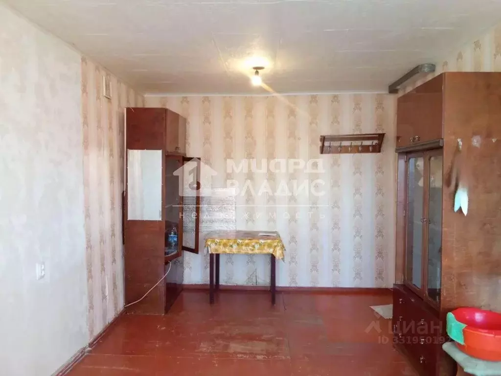 Комната Омская область, Омск ул. Декабристов, 155 (17.0 м) - Фото 1