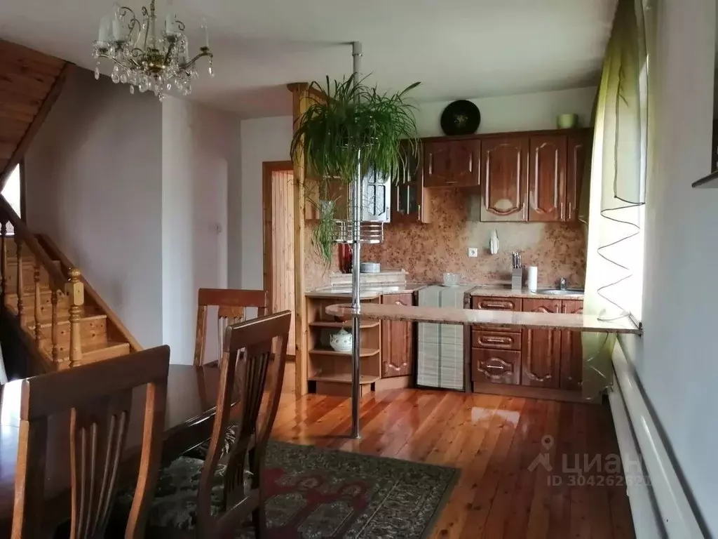 Коттедж в Кемеровская область, Прокопьевск ул. Саркеева (213 м) - Фото 1