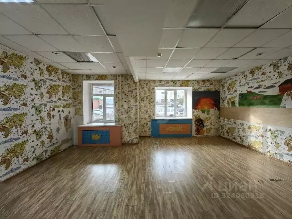 Помещение свободного назначения в Башкортостан, Уфа Комсомольская ул., ... - Фото 1