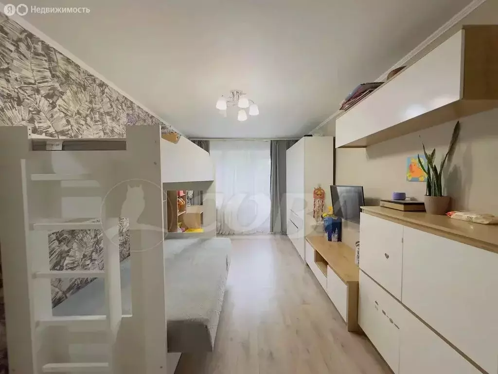 2-комнатная квартира: Тюмень, улица Республики, 187 (44 м) - Фото 1
