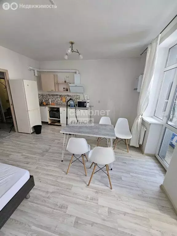 Квартира-студия: Екатеринбург, улица Евгения Савкова, 4 (32 м) - Фото 1