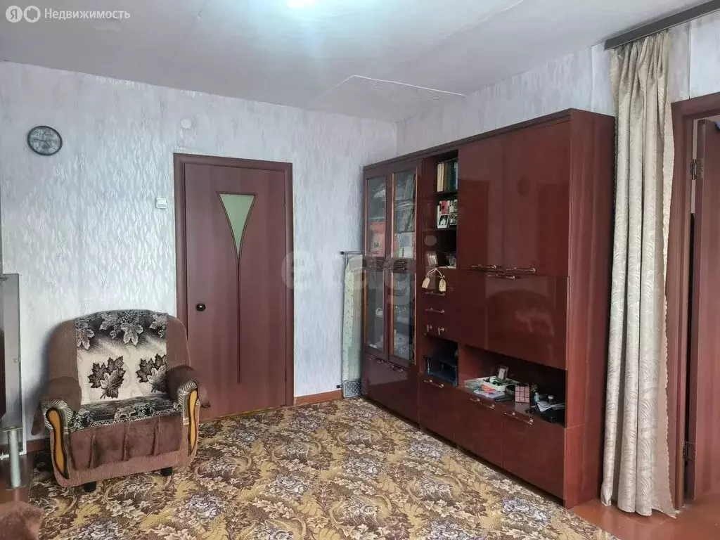 3-комнатная квартира: Туринск, улица Путейцев, 17А (49.4 м) - Фото 1
