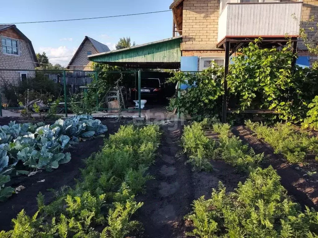 Дом в Башкортостан, Стерлитамакский район, Наумовский сельсовет, ... - Фото 0