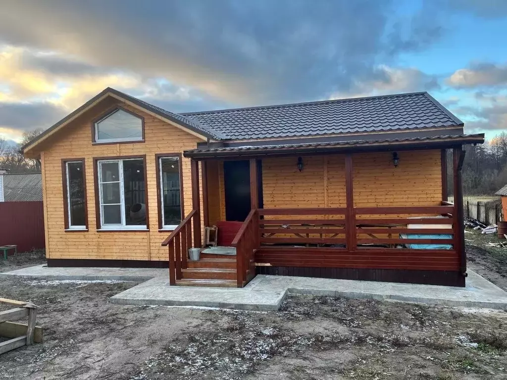 Дом в Воронежская область, Хохольский рп ул. Свободы, 132 (70 м) - Фото 1