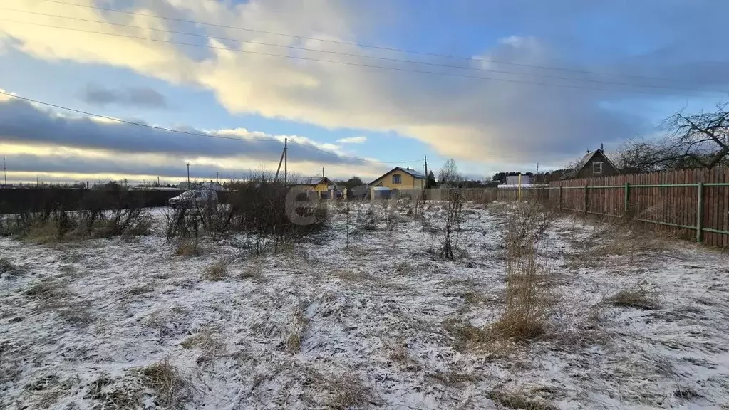 Участок в Ленинградская область, Киришский район, Будогощь пгт, ... - Фото 1