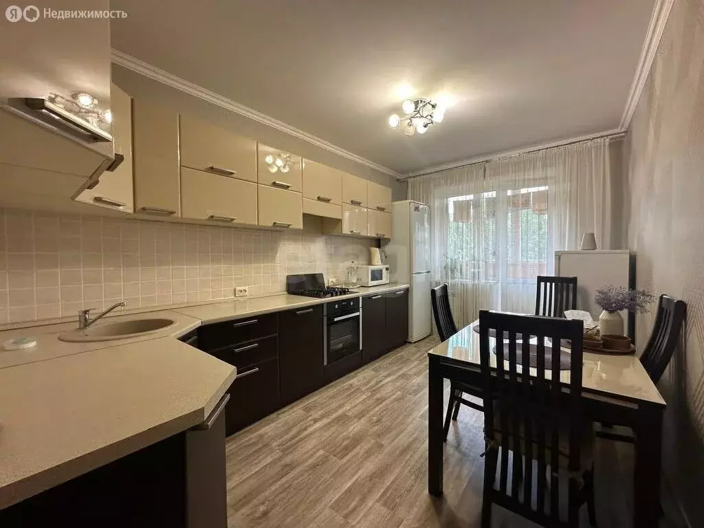 3-комнатная квартира: Орёл, Планерная улица, 71 (73.2 м) - Фото 0