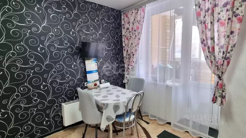 1-к кв. Тамбовская область, Тамбов Магистральная ул., 39к4 (40.2 м) - Фото 0