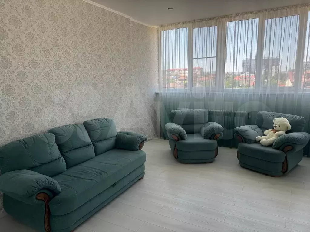 2-к. квартира, 60 м, 9/15 эт. - Фото 1