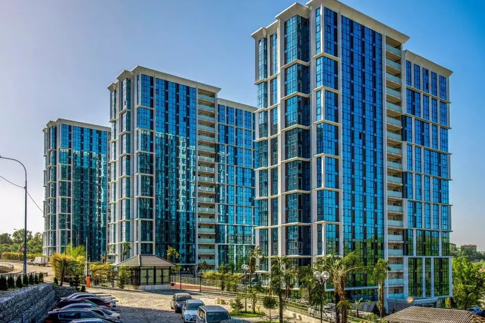 3-к кв. Краснодарский край, Сочи Бытха мкр, ул. Ясногорская (65.9 м) - Фото 1