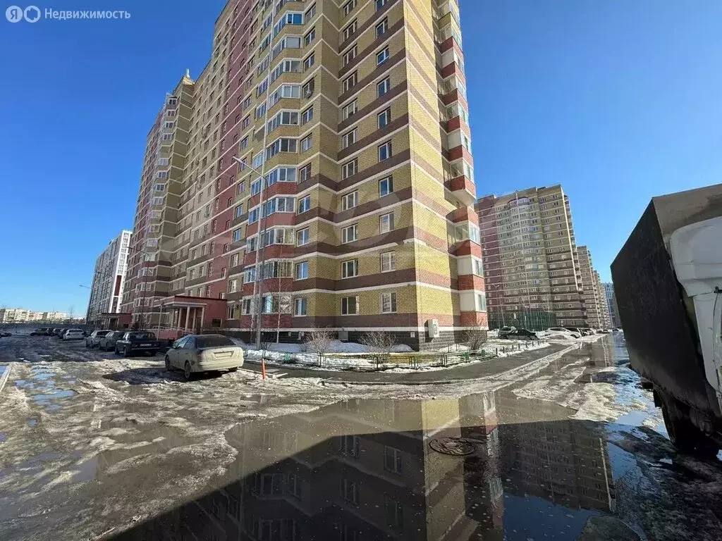 2-комнатная квартира: Тюмень, улица Андрея Бушуева, 4к1 (52 м) - Фото 2