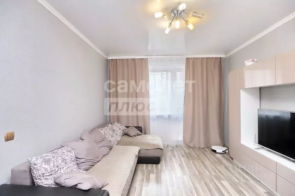 3-к кв. Липецкая область, Липецк ул. А.П. Мистюкова, 14 (64.2 м) - Фото 1