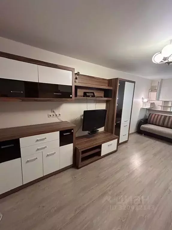 Дом в Крым, Симферополь ул. Карьерная (50 м) - Фото 0