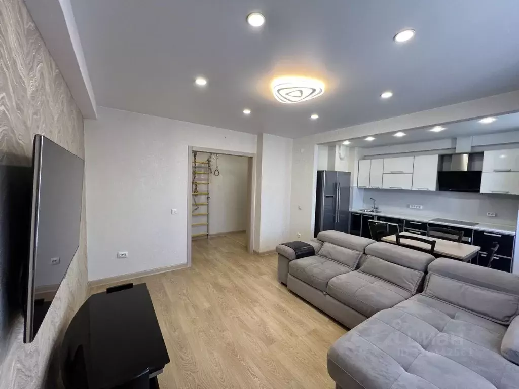 3-к кв. Иркутская область, Иркутск ул. Баумана, 235/2 (65.1 м) - Фото 2