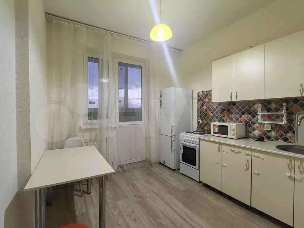 2-к. квартира, 60 м, 10/21 эт. - Фото 0