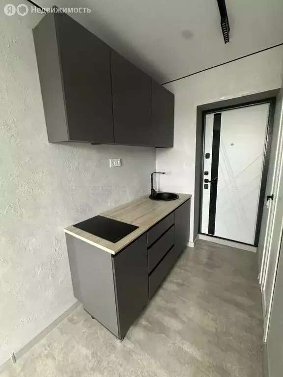 1-комнатная квартира: Казань, 2-я Гаражная улица, 4к1 (11.2 м) - Фото 1