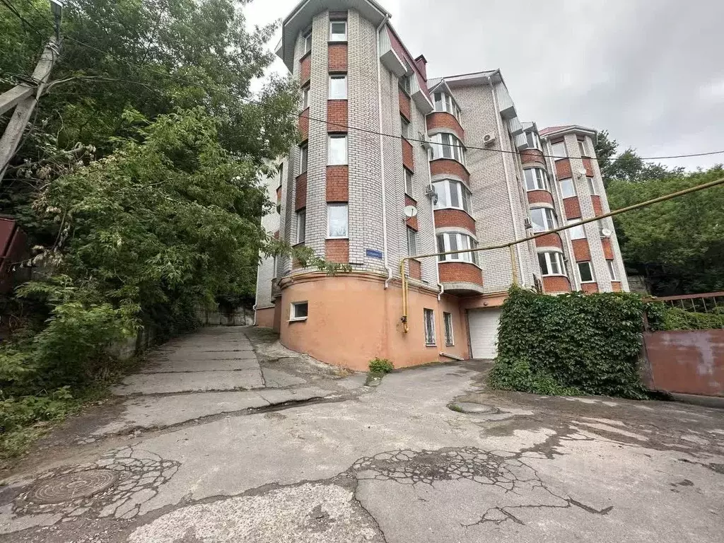 2-к кв. Воронежская область, Воронеж ул. Володарского, 24 (85.0 м) - Фото 0
