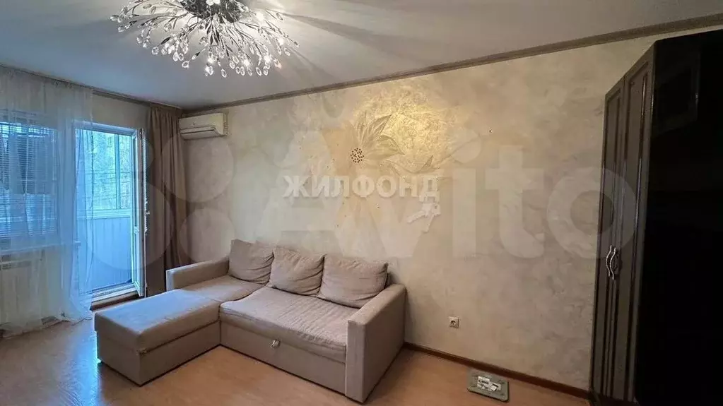 2-к. квартира, 42м, 2/5эт. - Фото 1