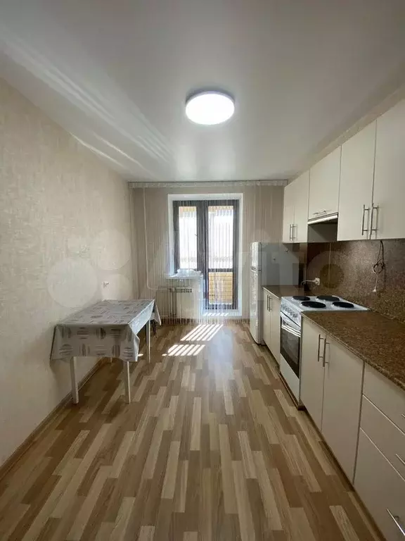 1-к. квартира, 41 м, 6/10 эт. - Фото 1