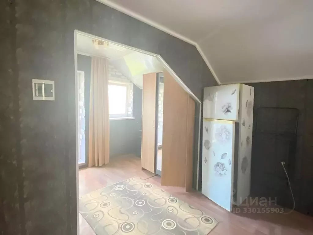Дом в Крым, Симферополь ул. Братьев Ивановых (50 м) - Фото 2