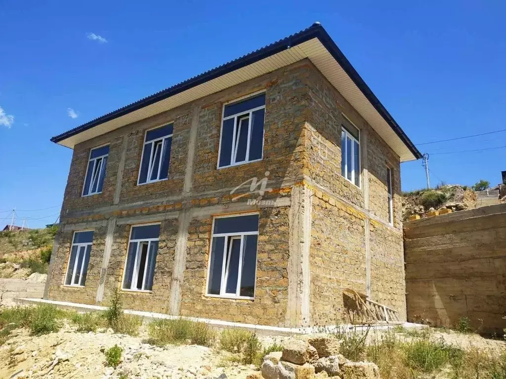 Дом в Севастополь ул. Генерала Мельника, 80 (165 м) - Фото 1