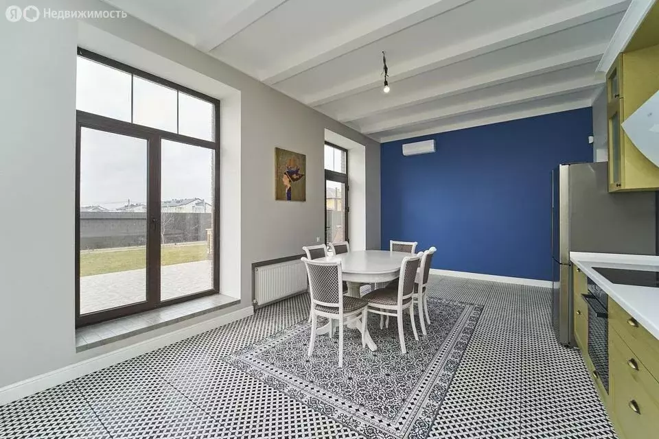 Дом в Краснодар, 3-й проезд Писателя Степанова, 13 (325 м) - Фото 1