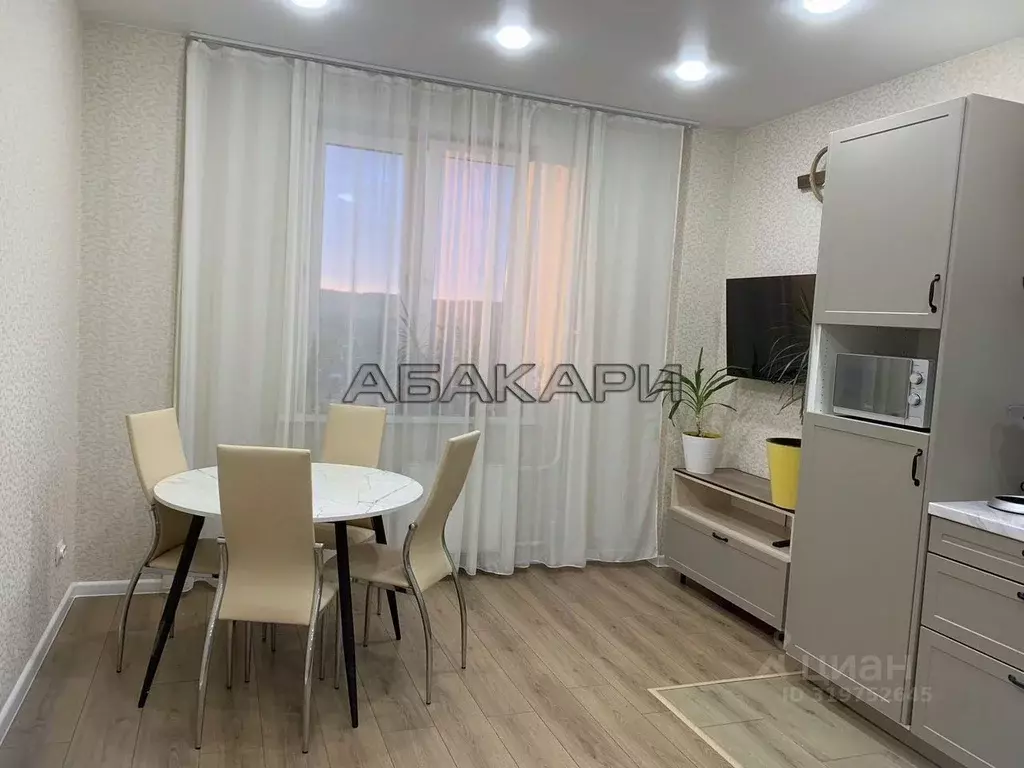 2-к кв. Красноярский край, Красноярск Северное ш., 48А (69.0 м) - Фото 1