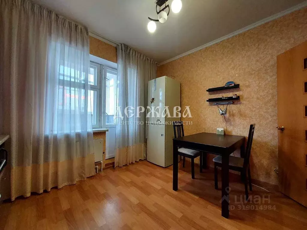 1-к кв. Белгородская область, Старый Оскол Дубрава мкр, 1 кв-л, 19 ... - Фото 1