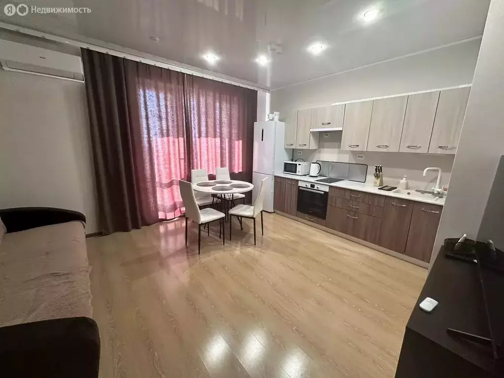 Квартира-студия: Тобольск, 15-й микрорайон, 17А (30 м) - Фото 2