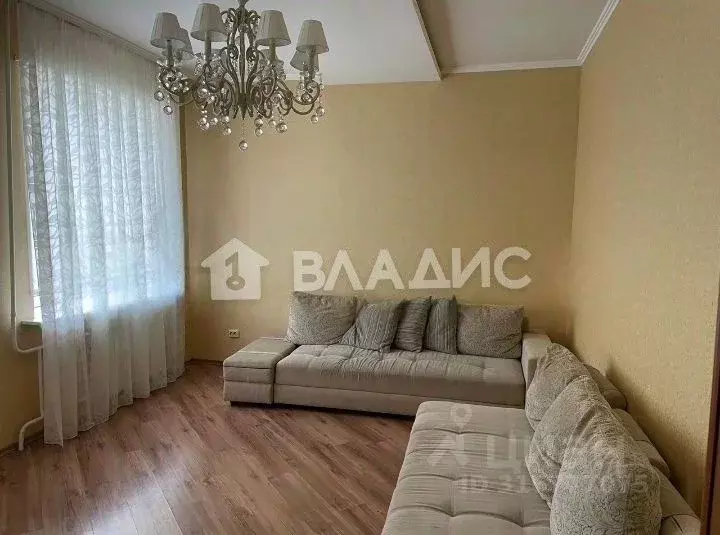 3-к кв. Белгородская область, Белгород ул. Победы, 118 (105.0 м) - Фото 1