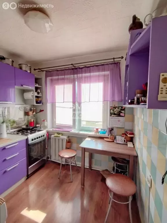 3-комнатная квартира: Великий Новгород, Завокзальный район, ... - Фото 0