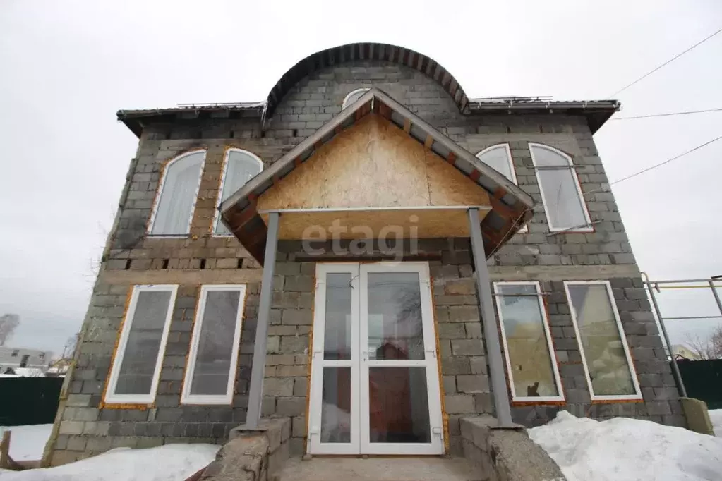 Дом в Свердловская область, Нижний Тагил Доменная ул., 57 (240 м) - Фото 0