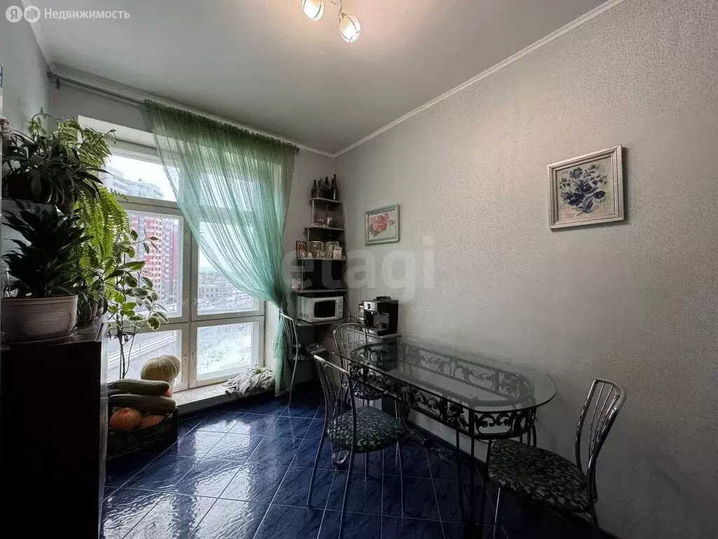 3-комнатная квартира: Казань, улица Баки Урманче, 8 (85 м) - Фото 1