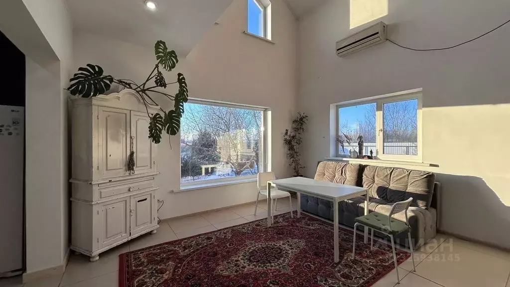 Дом в Саратовская область, Энгельс муниципальное образование, с. ... - Фото 1