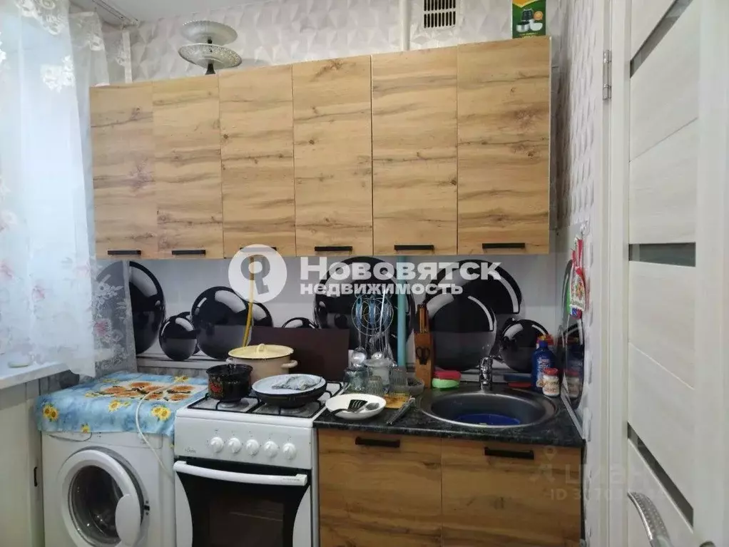 1-к кв. Кировская область, Киров ул. Ленина, 17 (30.0 м) - Фото 0