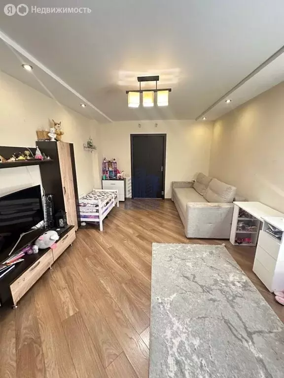 1-комнатная квартира: Чебоксары, Университетская улица, 38к4 (50 м) - Фото 1