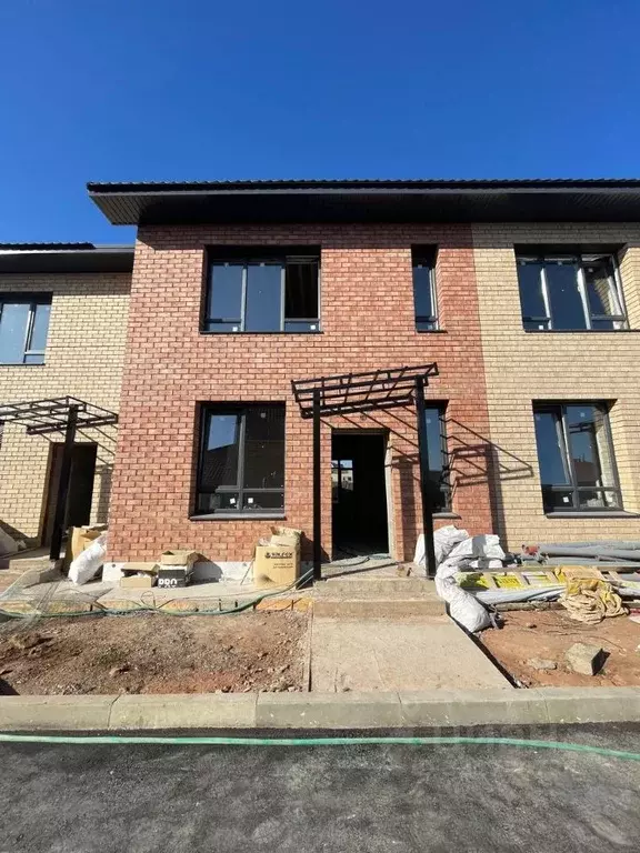 Таунхаус в Оренбургская область, Оренбургский район, пос. Пригородный ... - Фото 1