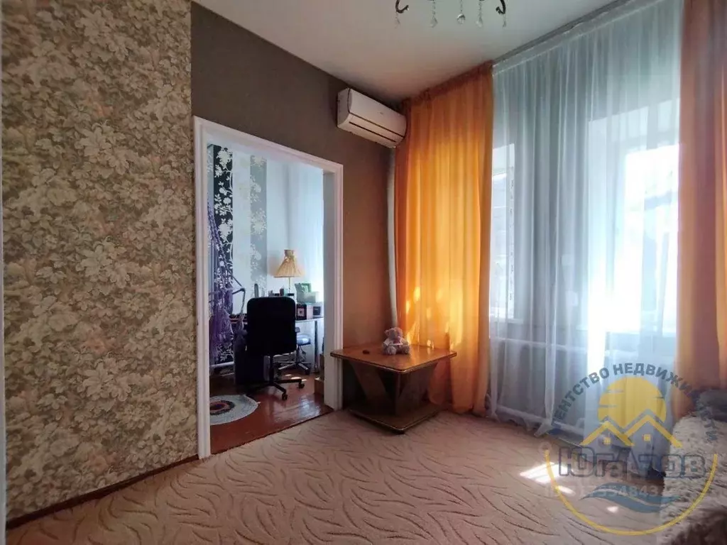 Дом в Краснодарский край, Темрюк пер. Дружбы (50 м) - Фото 1