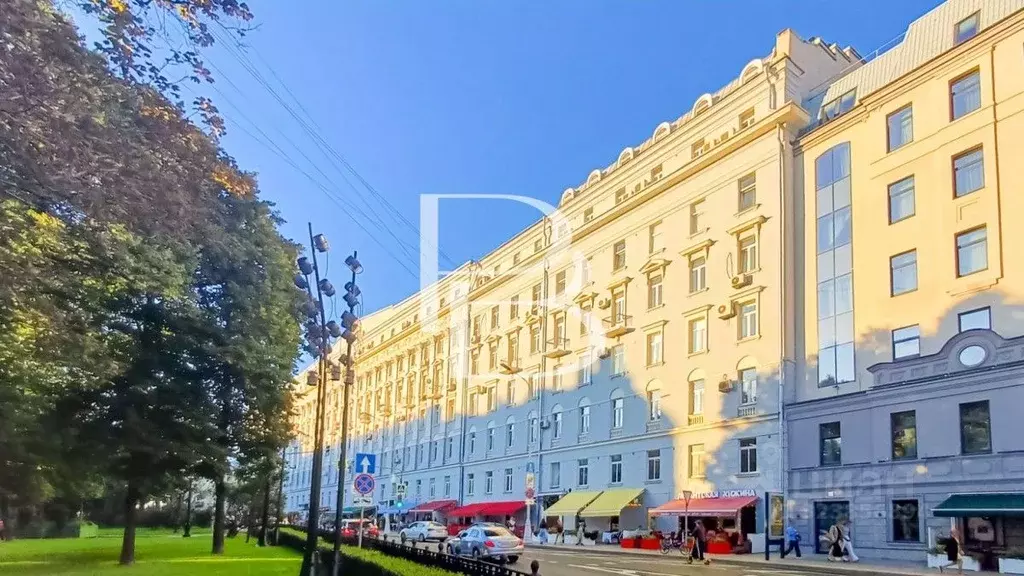 Торговая площадь в Москва Никитский бул., 12 (93 м) - Фото 1