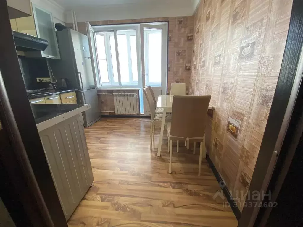 2-к кв. Дагестан, Каспийск просп. Акулиничева, 16 (63.0 м) - Фото 1