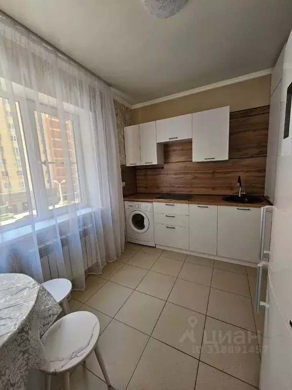 2-к кв. Астраханская область, Астрахань ул. Латышева, 3К (60.0 м) - Фото 1