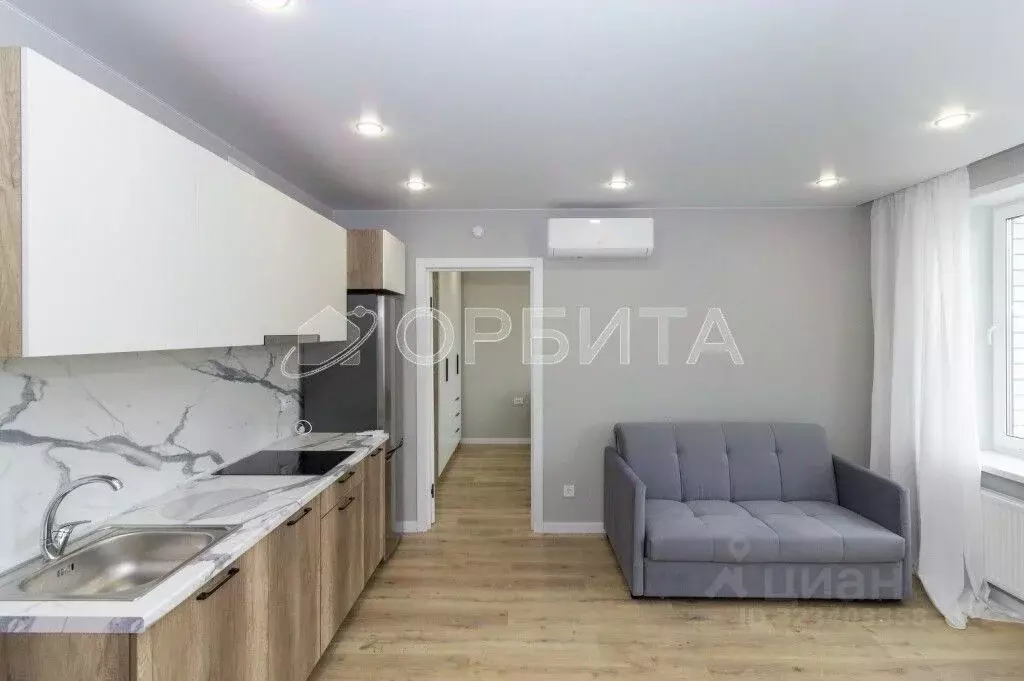 2-к кв. Тюменская область, Тюмень Интернациональная ул., 199к9 (38.3 ... - Фото 2