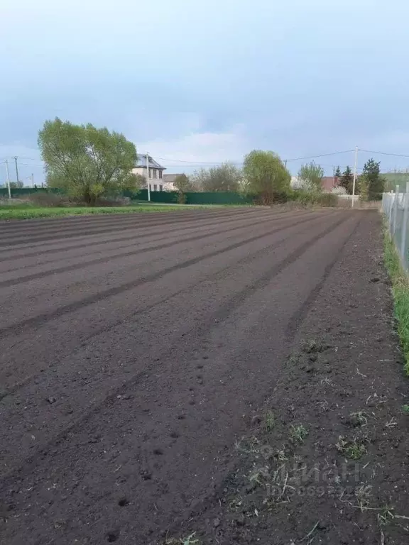 Участок в Орловская область, Орловский муниципальный округ, с. ... - Фото 0