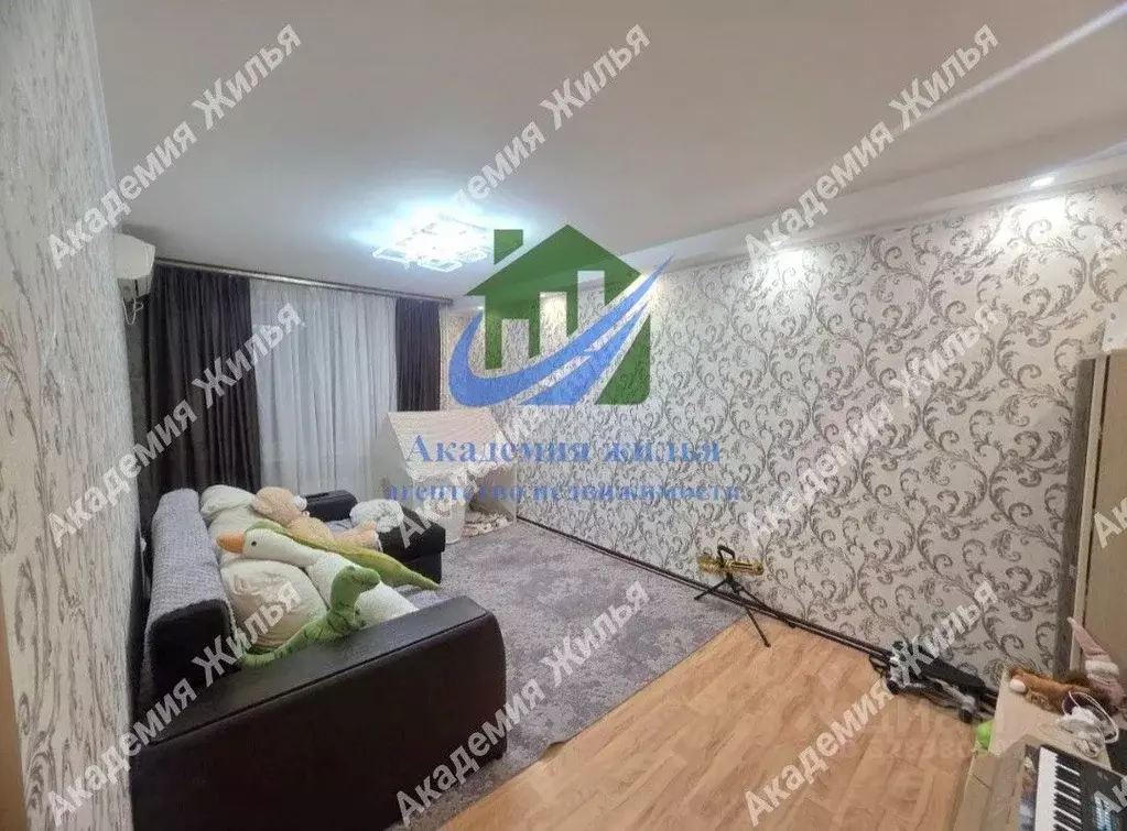 3-к кв. Оренбургская область, Орск Новый город мкр, ул. Краматорская, ... - Фото 1