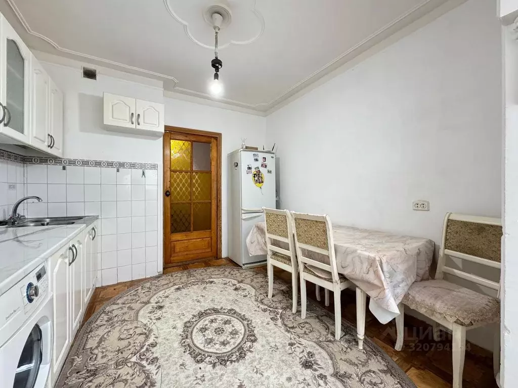 2-к кв. Кабардино-Балкария, Нальчик ул. Тарчокова (55.0 м) - Фото 1