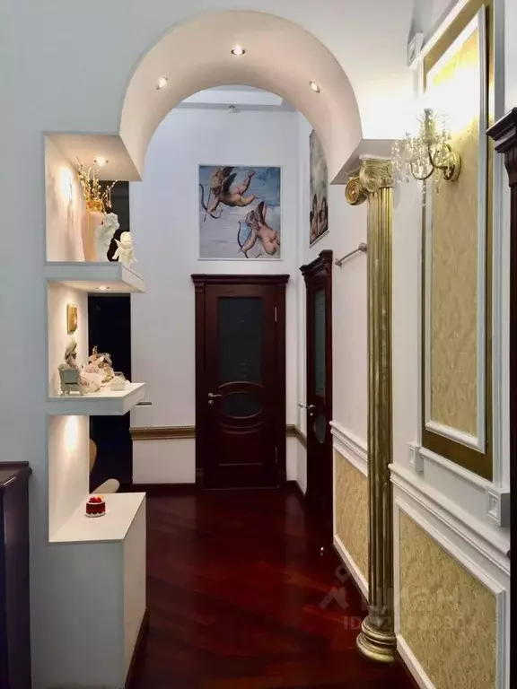 5-к кв. Саха (Якутия), Якутск ул. Курашова, 30/5 (250.0 м) - Фото 1