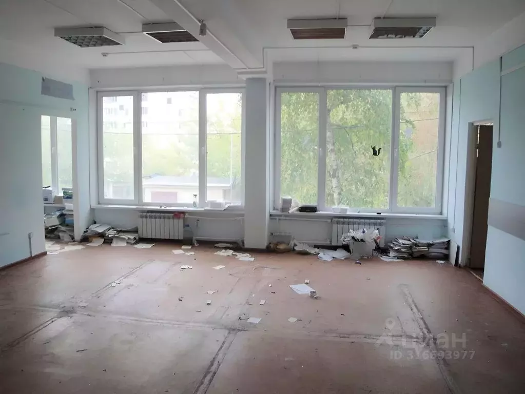 Помещение свободного назначения в Тверская область, Тверь просп. ... - Фото 0